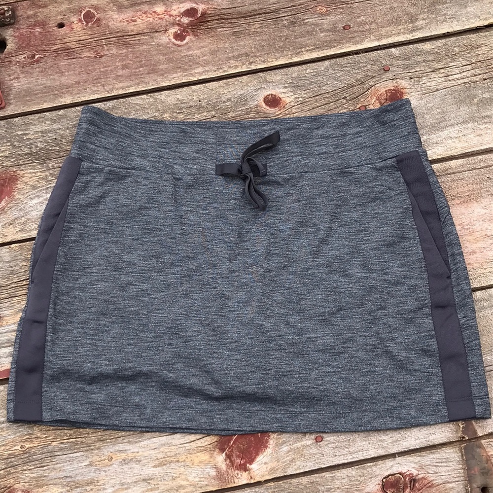 🌸 Athleta Metro Downtown Skort skirt 🌸 - Picture 2 of 12